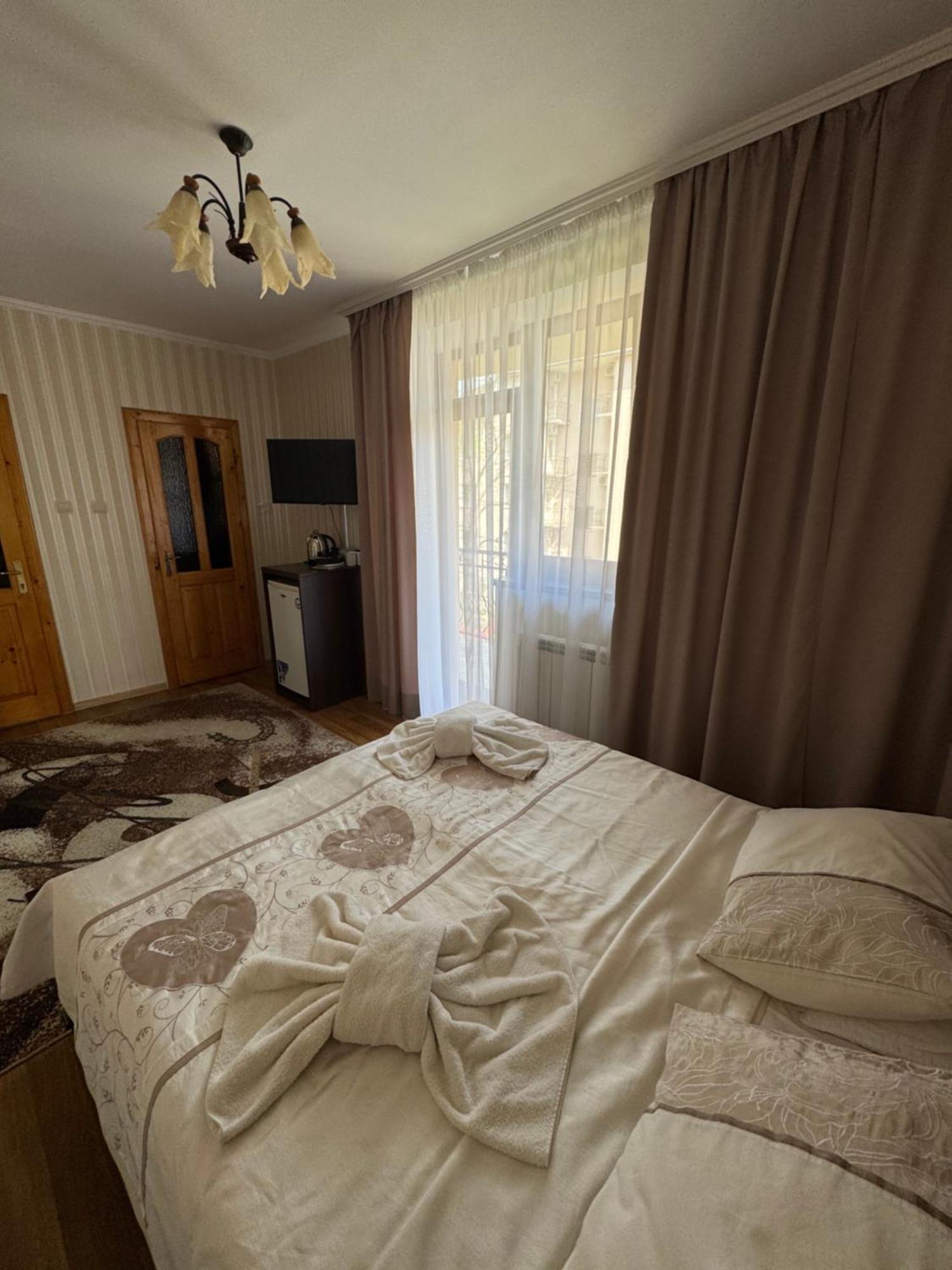 Hotel Сонячна Перлина Polyana  Esterno foto